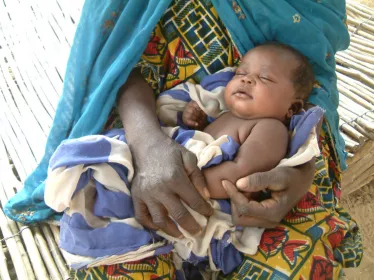 Femme et bébé au Niger © Réseau International des Instituts Pasteur