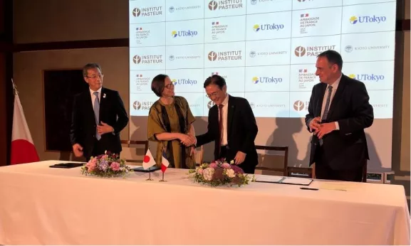 Cérémonie Japon IP signature ambassade de France